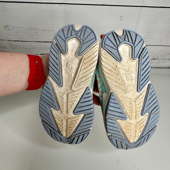 New Balance toddler size 5.5 wide width sneaker blue green - Picture 5 of 6